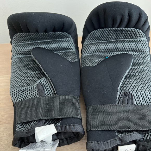 {Century} Neoprene Boxing Bag Gloves w/ Training Mitts - Picture 2 of 12